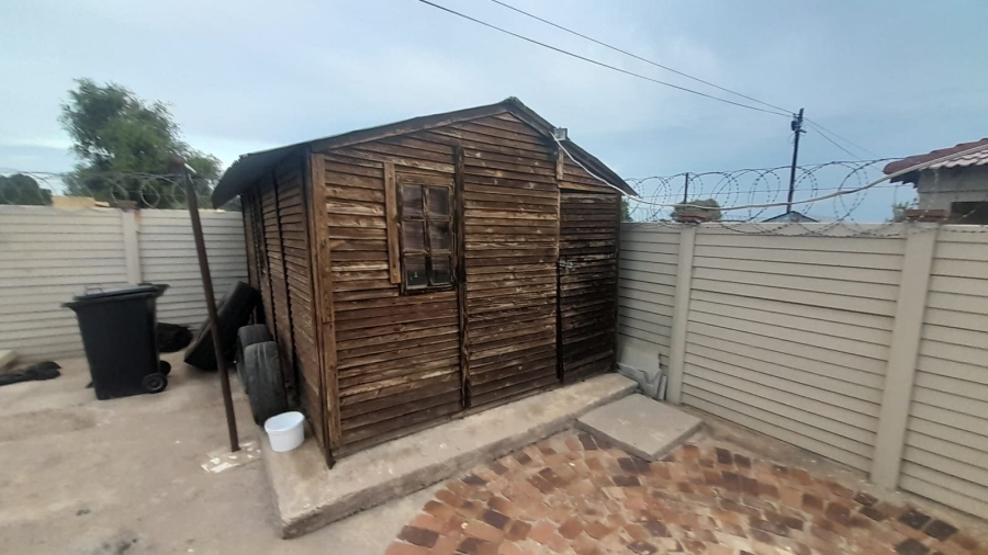 To Let  Bedroom Property for Rent in Mmabatho Unit 12 North West